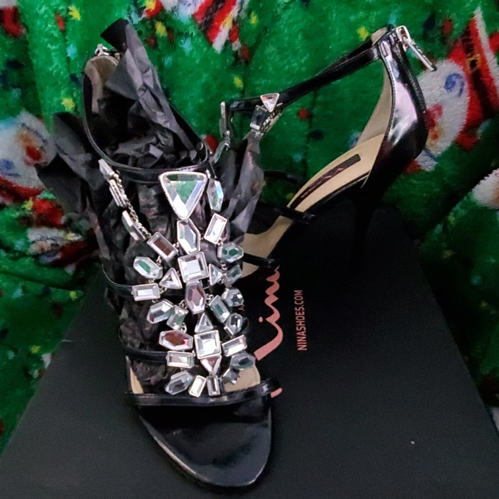 Brand New Nina 4" heel open toe sandal